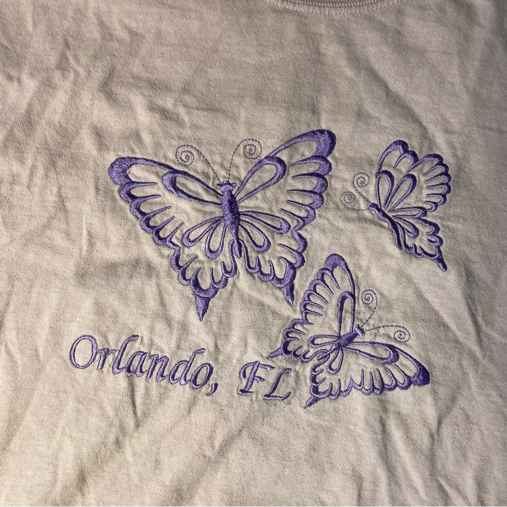Vintage lavender embroidered butterfly Orlando t shirt